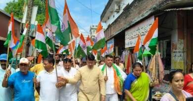 टनकपुर में भाजपा ने निकाली भव्य तिरंगा यात्रा, राष्ट्रवादी नारों से गूंजा शहर