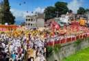 देवीधुरा में 8 मिनट तक बरसे फल-फूल, गूंजे मां वाराही के जयकारे; सीएम धामी समेत लाखों श्रद्धालुओं ने देखी ऐतिहासिक बग्वाल