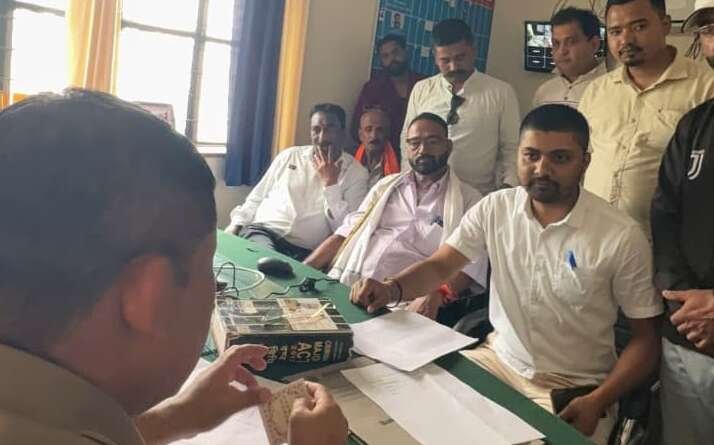 हल्द्वानी मंच शुद्धिकरण मामले में चम्पावत में भी गरमाई सियासत, कांग्रेस ने भाजपा प्रदेश अध्यक्ष के खिलाफ दी तहरीर