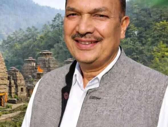 जागेश्वर में कांग्रेस को बड़ा झटका, पूर्व राज्य मंत्री दिनेश कुंजवाल ने थामा यूकेडी का दामन
