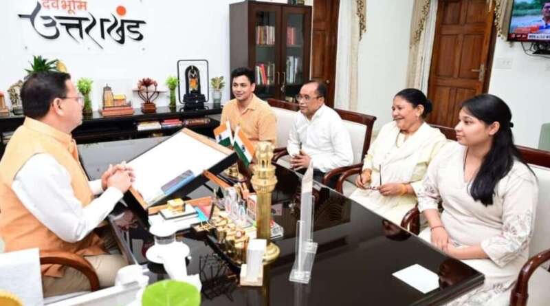 होटल अग्निकांड प्रकरण : शेफ केशव नेगी ने सीएम धामी से की मुलाकात, मुख्यमंत्री ने दिया हरसंभव सहयोग का भरोसा