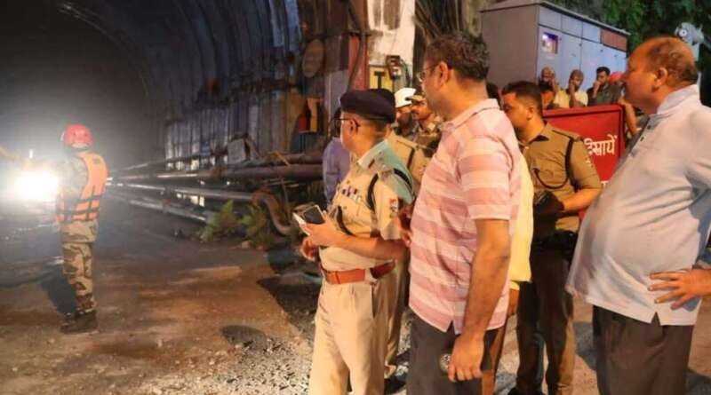 उत्तराखंड : निर्माणाधीन टनल में भूस्खलन से नौ की मौत, छह की तलाश जारी, आज जाएंगे सीएम