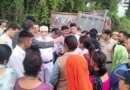 जमीन कब्जे को लेकर चम्पावत के जूप में हंगामा, महिलाओं ने पेड़ पर चढ़कर आत्मदाह की दी चेतावनी