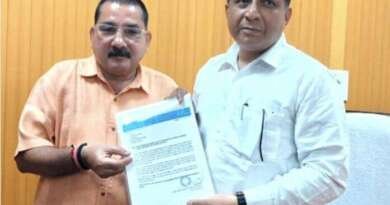 डिजिटल मीडिया की विज्ञापन दरें बढ़ाने की मांग, सूचना महानिदेशक से मिला श्रमजीवी पत्रकार यूनियन का प्रतिनिधिमंडल