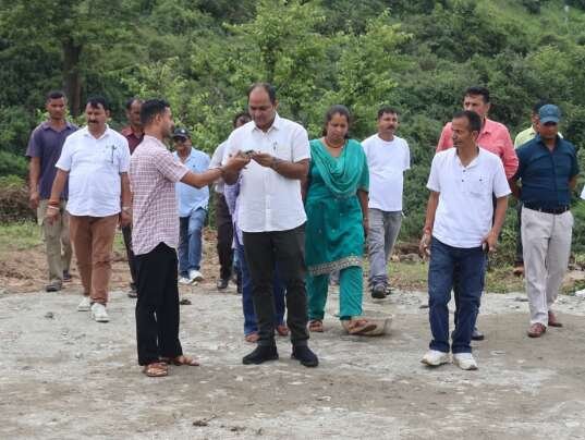 चम्पावत : रक्षाबंधन पर धूरा में होगा ‘मुख्यमंत्री सशक्त बहना उत्सव-2026’, डीएम ने लिया तैयारियों का जायजा