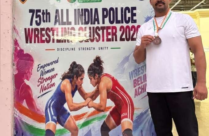 चम्पावत पुलिस के फायरमैन महेंद्र सिंह रावत ने जीता कांस्य पदक