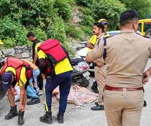 कोसी नदी में डूबने से नायब सूबेदार की मौत, तीन किमी दूर पत्थरों में फंसा मिला शव