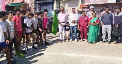 गांधी जयंती पर चम्पावत में दौड़े खिलाड़ी, शंकर नाथ और ऊषा भंडारी ने मारी बाजी