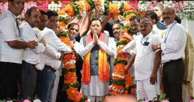 टनकपुर दशहरा महोत्सव में पहुंचे सीएम धामी, भागवत कथा सुनी; 237 करोड़ के आईएसबीटी समेत विकास योजनाओं का किया जिक्र