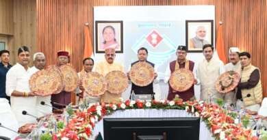 देहरादून से बाहर निकली धामी सरकार, भारत-नेपाल सीमा पर बनबसा में पहली कैबिनेट बैठक