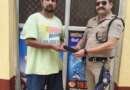 टनकपुर पुलिस ने नेपाल निवासी का खोया मोबाइल खोजकर लौटाया, चेहरे पर लौटी मुस्कान