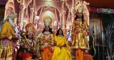 टनकपुर में धूमधाम से मना दशहरा महोत्सव, रावण दहन के साथ आतिशबाजी ने मोहा मन