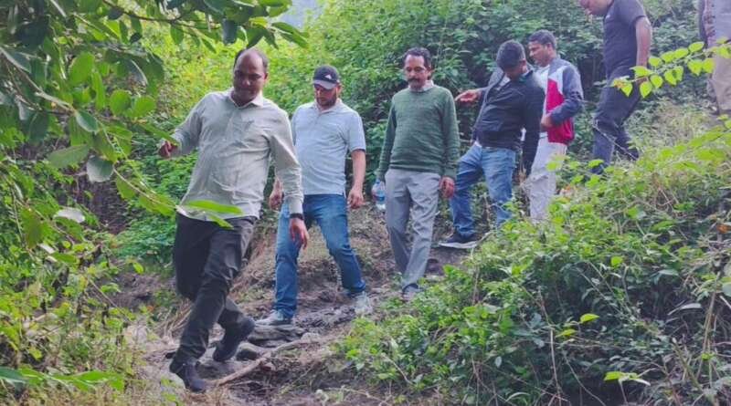 नगरूघाट पहुंचे डीएम मनीष कुमार, बदहाल सड़क पर जताई नाराजगी; पर्यटन हब बनाने की तैयारी