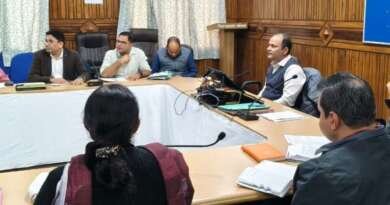 चम्पावत की सड़कें जल्द होंगी गड्ढामुक्त, डीएम ने दिए सख्त निर्देश