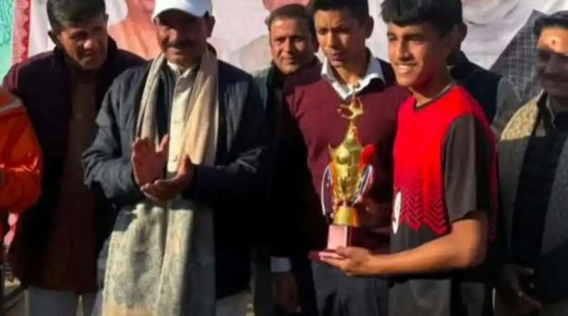 लोहाघाट के नैतिक करायत राष्ट्रीय फुटबॉल टूर्नामेंट में करेंगे उत्तराखंड का प्रतिनिधित्व