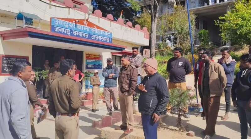 कार की टक्कर से घायल सड़क मजदूर की मौत, चार बच्चों के सिर से उठा पिता का साया